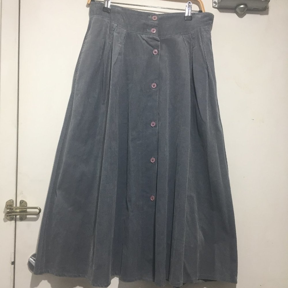 VINTAGE IMPROMPTU CORDUROY SKIRTS SIZE 14